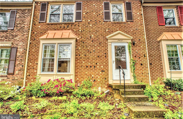 7477 FOUNTAIN HEAD DRIVE - 7477 Fountain Head Drive, Annandale, VA 22003