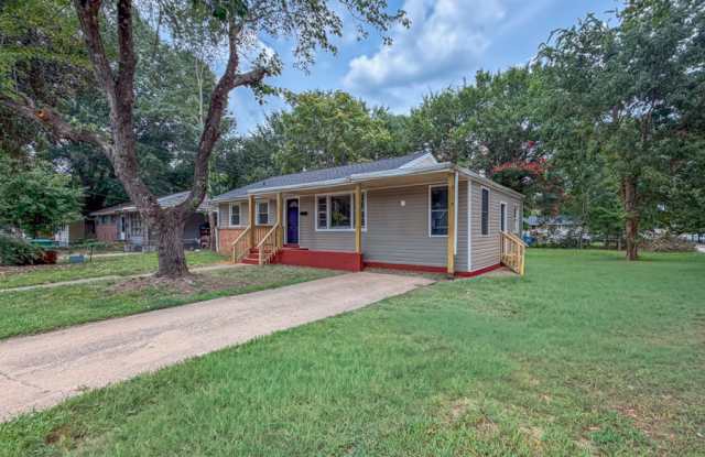 2235 N Whitehill Dr Gallery 1