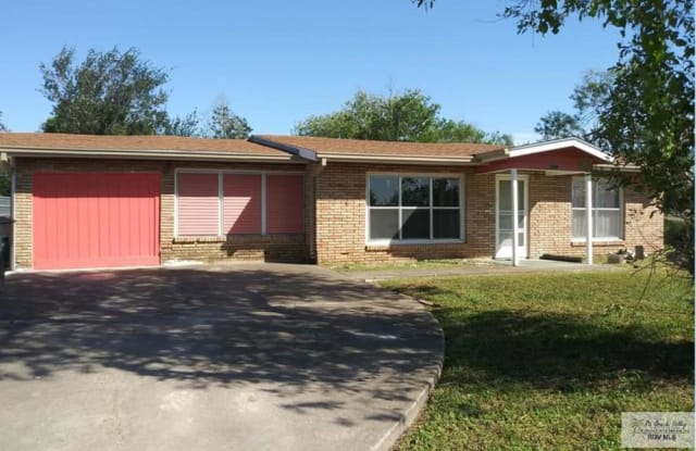 1317 S B ST. - 1317 South B Street, Harlingen, TX 78550