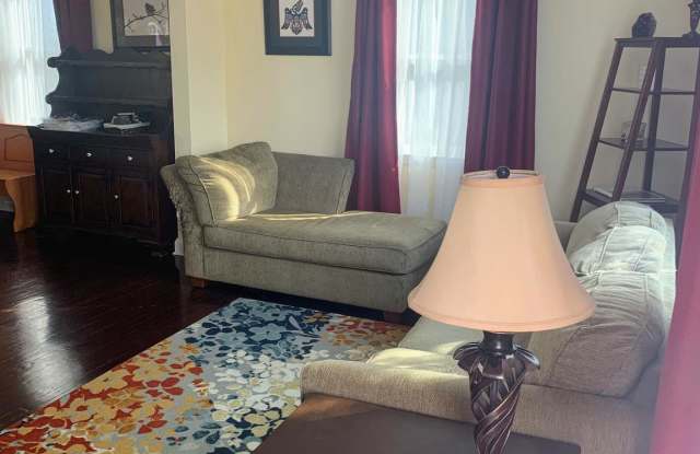 15 HILLVIEW DRIVE Gallery 3