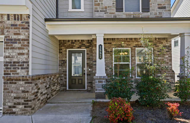 Stunning 5BR, 4-Bath Home with Loft & Modern Finishes | Lawrenceville Gallery 4
