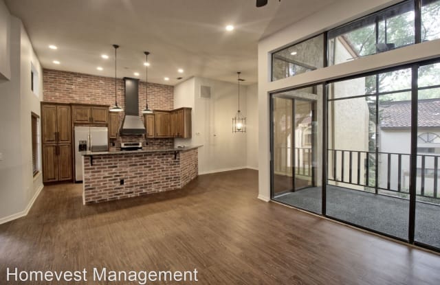 1261 Saint Tropez Circle #1261 - 1261 St Tropez Circle, Orlando, FL 32806