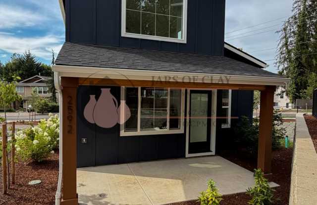 Beautiful New Construction South Salem Cottage photos photos