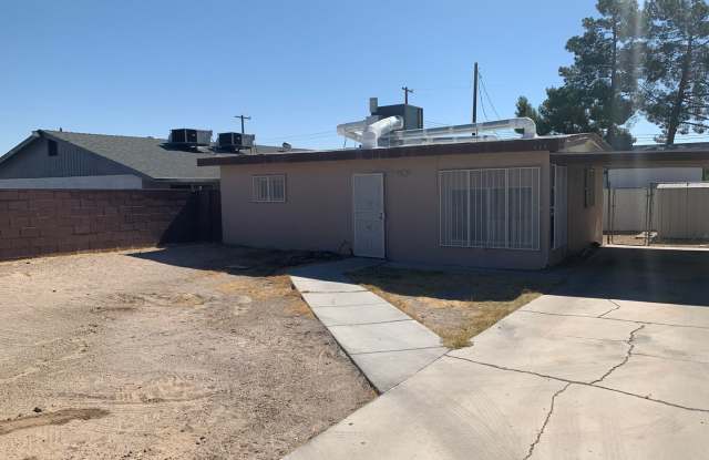 Charming Single-Story Home with Covered Carport in the Heart of Las Vegas! photos photos