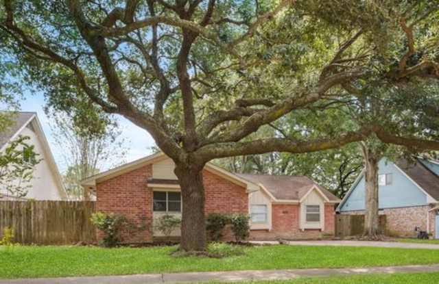 13607 Salisbury Drive Gallery 2