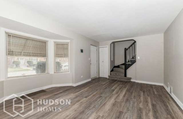 10632 South Prairie Avenue Gallery 4