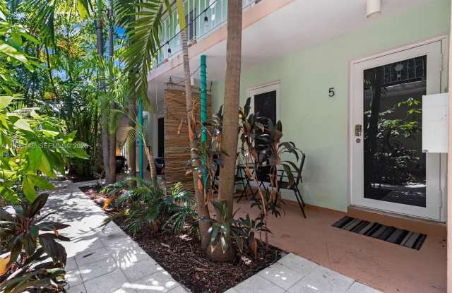 1117 Meridian Ave photos photos