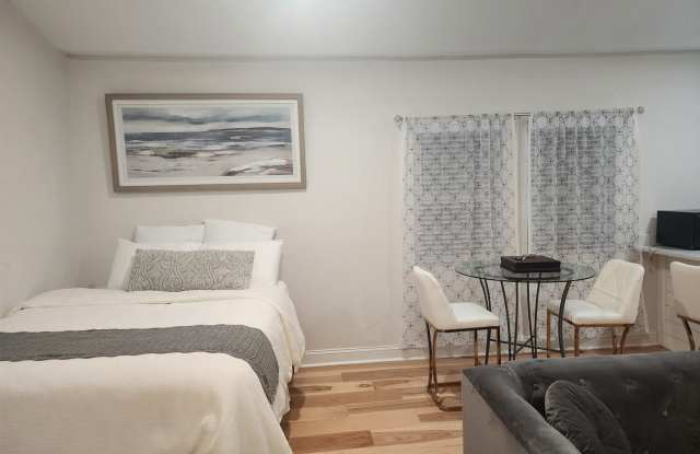 Cozy Private Bedroom with Fireplace Gallery 4