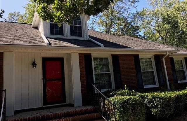 6925 Heatherford Drive Gallery 2