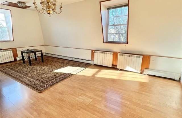 210 Union Avenue photos photos