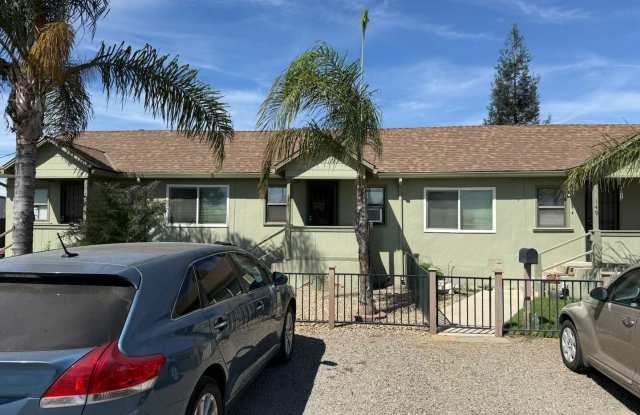 CLEAN AND CUTE ONE BED/ONE BATH APARTMENT IN MANTECA! photos photos