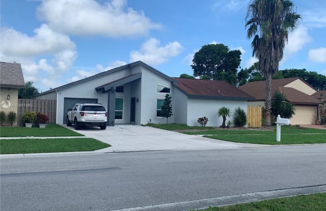 21601 Woodstream Ter - 21601 Woodstream Terrace, Palm Beach County, FL 33428