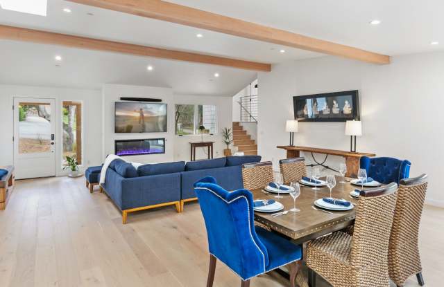 861 Fountain Avenue - 861 Fountain Avenue, Monterey, CA 93940 861 Fountain Avenue - 861 Fountain Avenue, Monterey, CA 93940