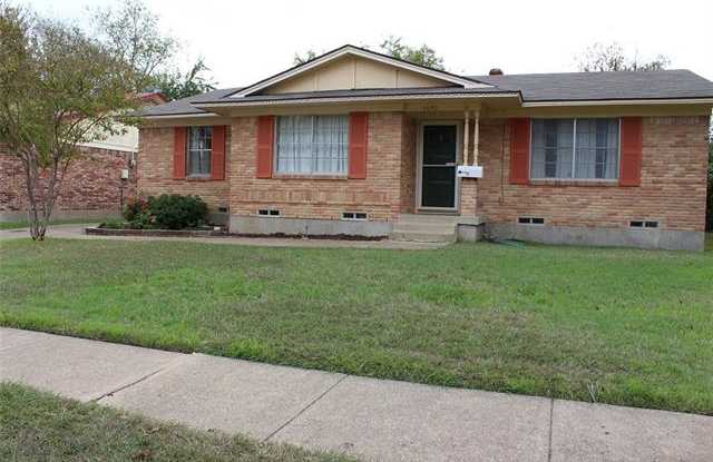 4030 Sweetbriar Drive Gallery 2