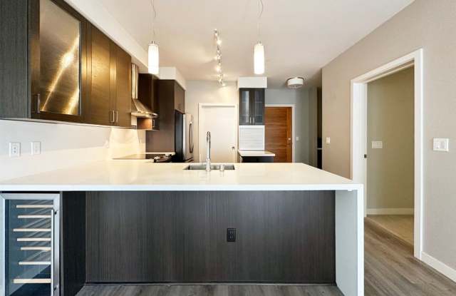 1Bd/1Ba Seattle Condo - 1760 Northwest 56th Street, Seattle, WA 98107