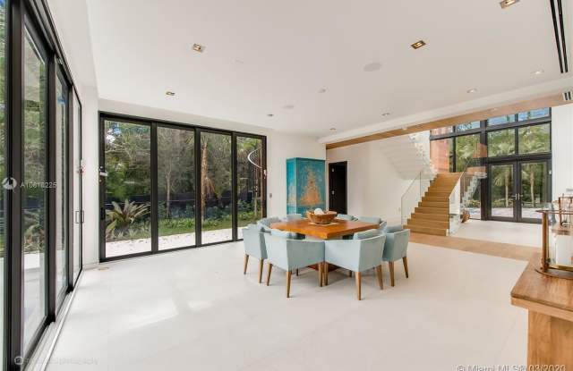 4131 S Douglas Rd  #0 Gallery 4