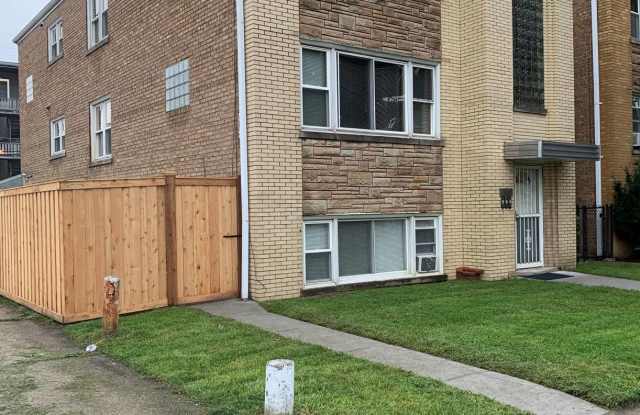2124 Euclid Ave - 2124 Euclid Avenue, Berwyn, IL 60402