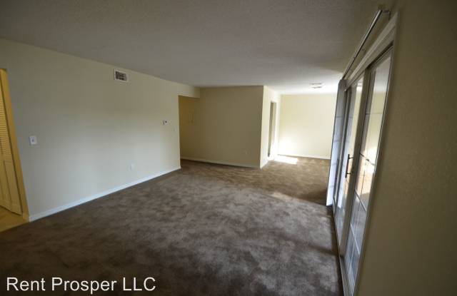 4178 Versailles Dr Unit 4178D Gallery 3