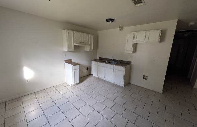 5405 Washington Ct Gallery 2
