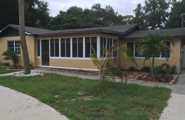 1322 Hoffner Avenue - 1322 Hoffner Ave, Pine Castle, FL 32809