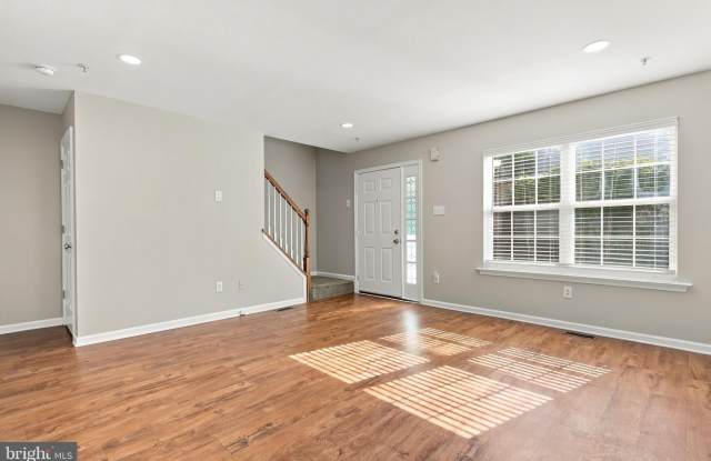 213 TANAGER Court Gallery 2