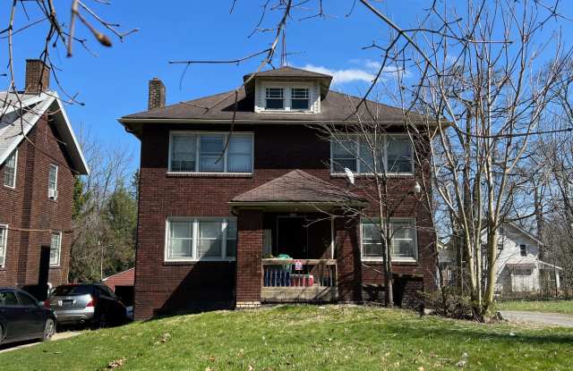 2113 Elm St photos photos