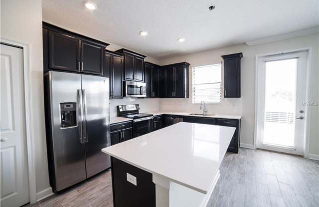 Luxury style townhome for rant - 1225 Payne Stewart Drive, Four Corners, FL 33896