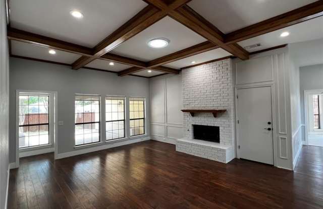4465 Odessa Circle Gallery 4