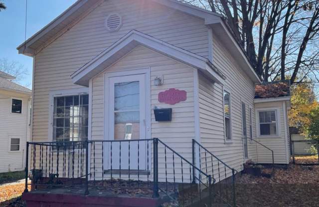 Welcome to 314 E Hillsdale Lansing MI 48933!! photos photos