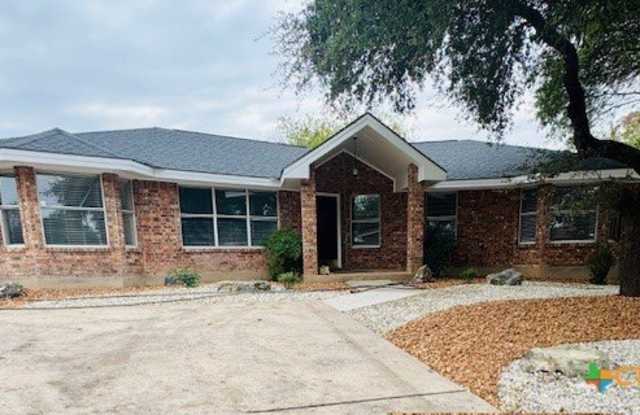 1301 Fieldcrest photos photos