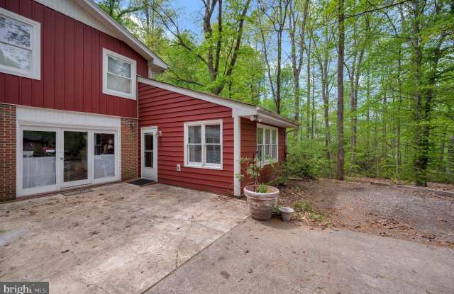 130 SPRINGWOOD Drive photos photos