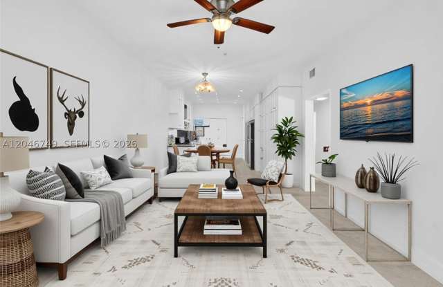 1045 Lenox Ave photos photos