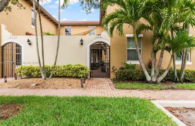 14721 SW 13th St photos photos