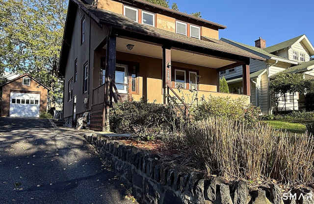 136 Mead Avenue Gallery 1