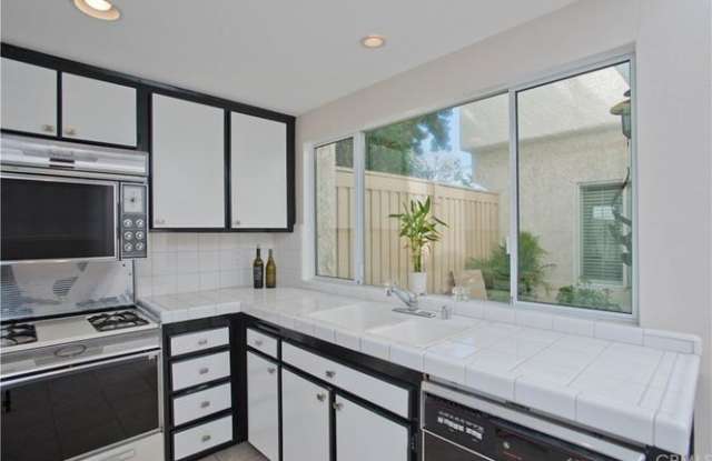 10240 Zelzah Ave #A Gallery 3