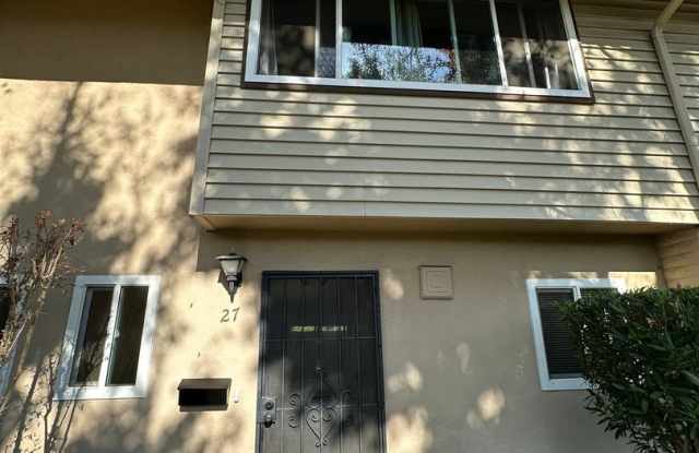 2 Bedroom Condo - La Mesa - 5931 Howell Drive, La Mesa, CA 91942