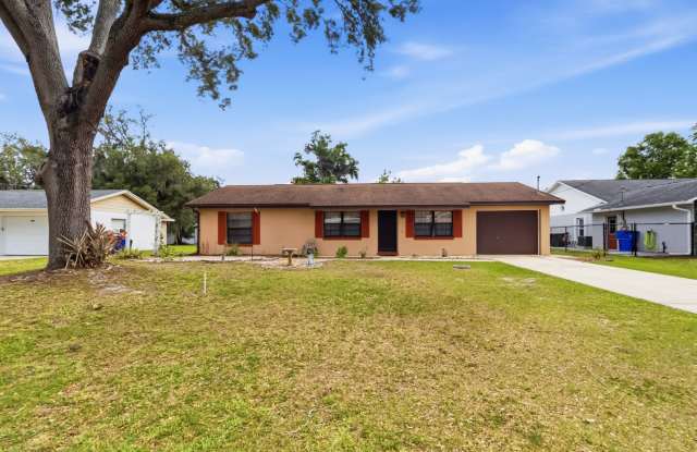 Charming 2/2 Spacious Home with/ 1 Car Garage in St. Cloud Close to the Lakefront Park photos photos