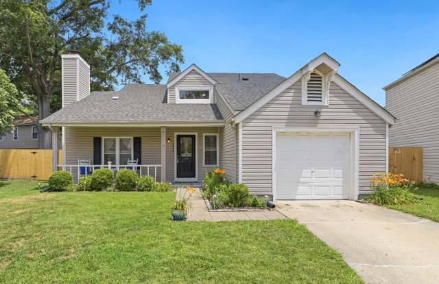 Beautifully maintained 3 bedroom, 2.5 bathroom home for rent in the heart of central Virginia Beach! photos photos