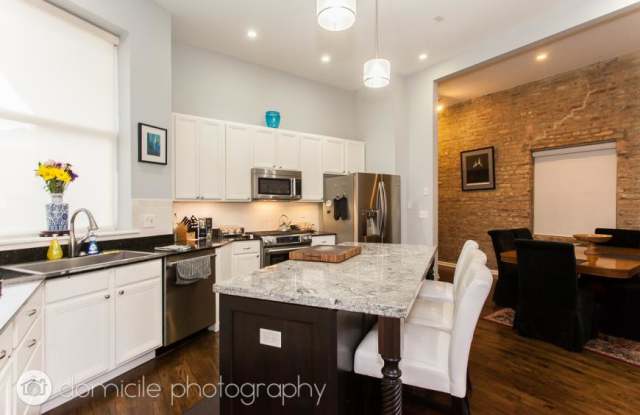 2113 West Washington Boulevard Gallery 3