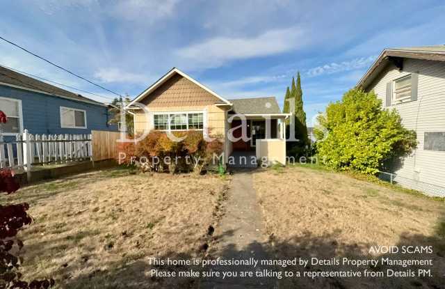 Charming 2BR 1 BA house near Bremerton ferry and PSNS. Gallery 1