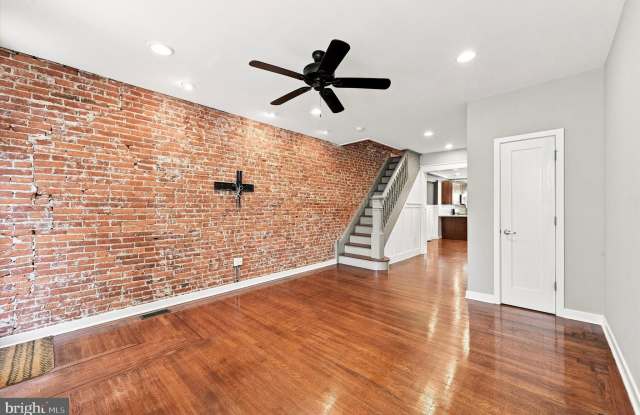 1532 E BERKS Street Gallery 3