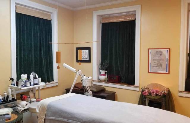 32 S MAIN Street - 32 South Main Street, Coopersburg, PA 18036