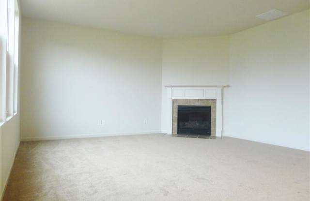 14668 Hinton Drive Gallery 3