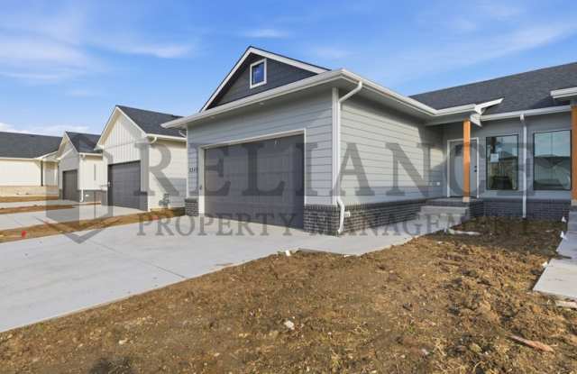 5240 North Pinecrest Court - 5240 North Pinecrest Court, Bel Aire, KS 67220