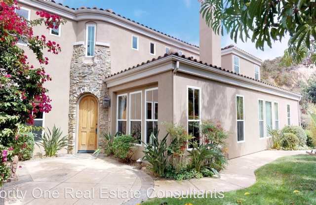 4443 Philbrook Sq Gallery 2