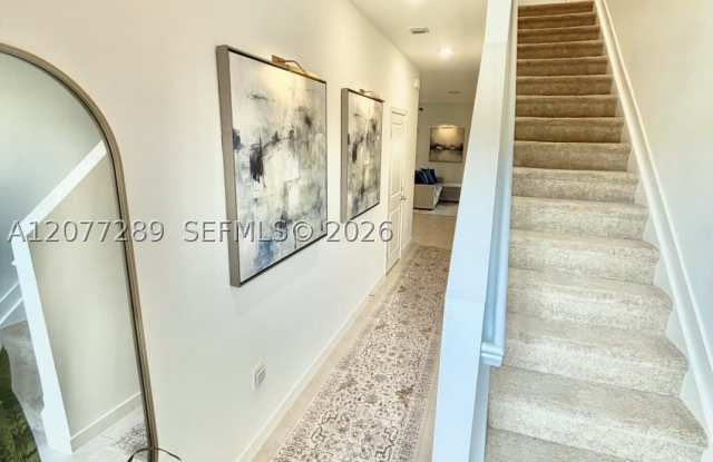 856 SW 11th Way Gallery 2