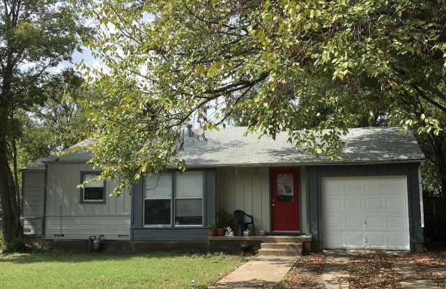 4812 Roanoke Street - 4812 Roanoke Street, Fort Worth, TX 76116