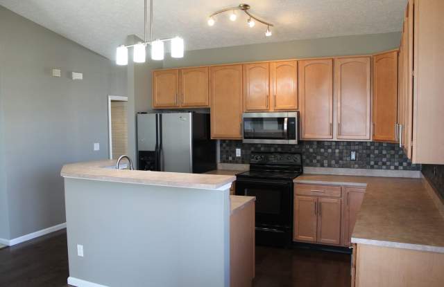 Cute 3BR Ranch in Avon! Gallery 4