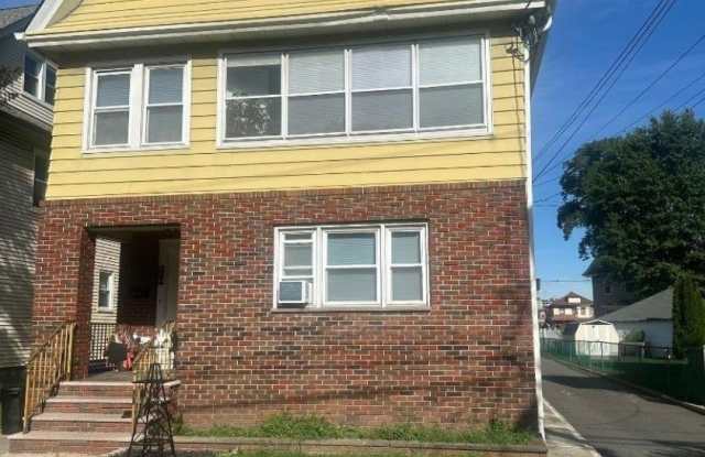 221 Lincoln Ave photos photos