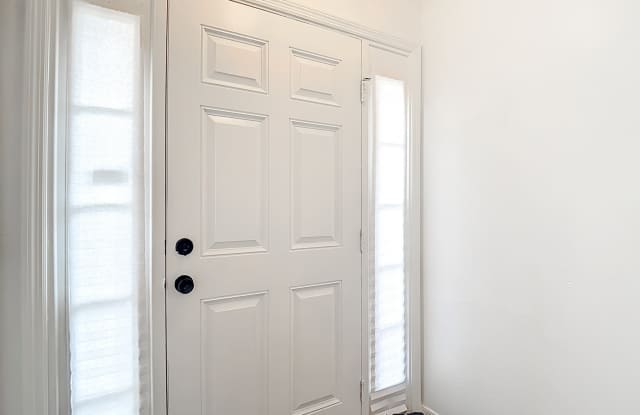 9856 Ashburn Lake Drive - 1 Gallery 4